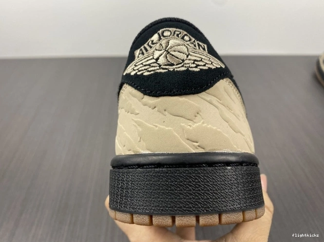 Carnivore Low 1 DN3400-001 x Air Jordan SoleFly 1102